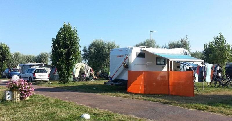 Saint-Denis-dʼOléron Camping Phare Ouest מראה חיצוני תמונה