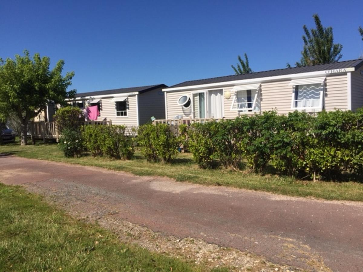 Saint-Denis-dʼOléron Camping Phare Ouest מראה חיצוני תמונה