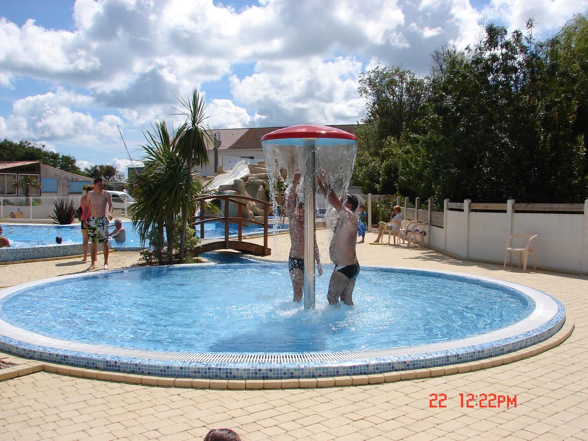 Saint-Denis-dʼOléron Camping Phare Ouest מראה חיצוני תמונה